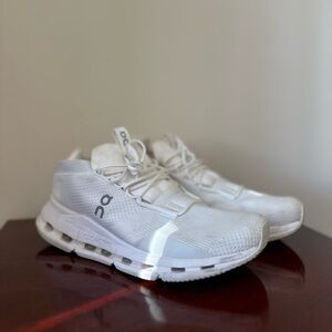 On Women's Cloud White Athletic Shoes